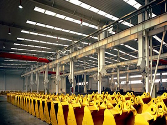 盐城徐工集团挖掘机装配车间